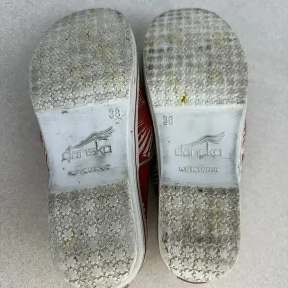 Dansko Red Fan Pattern Vegan Comfort Clogs Women’s Slip On Canvas Shoes Size 38 - Picture 12 of 13